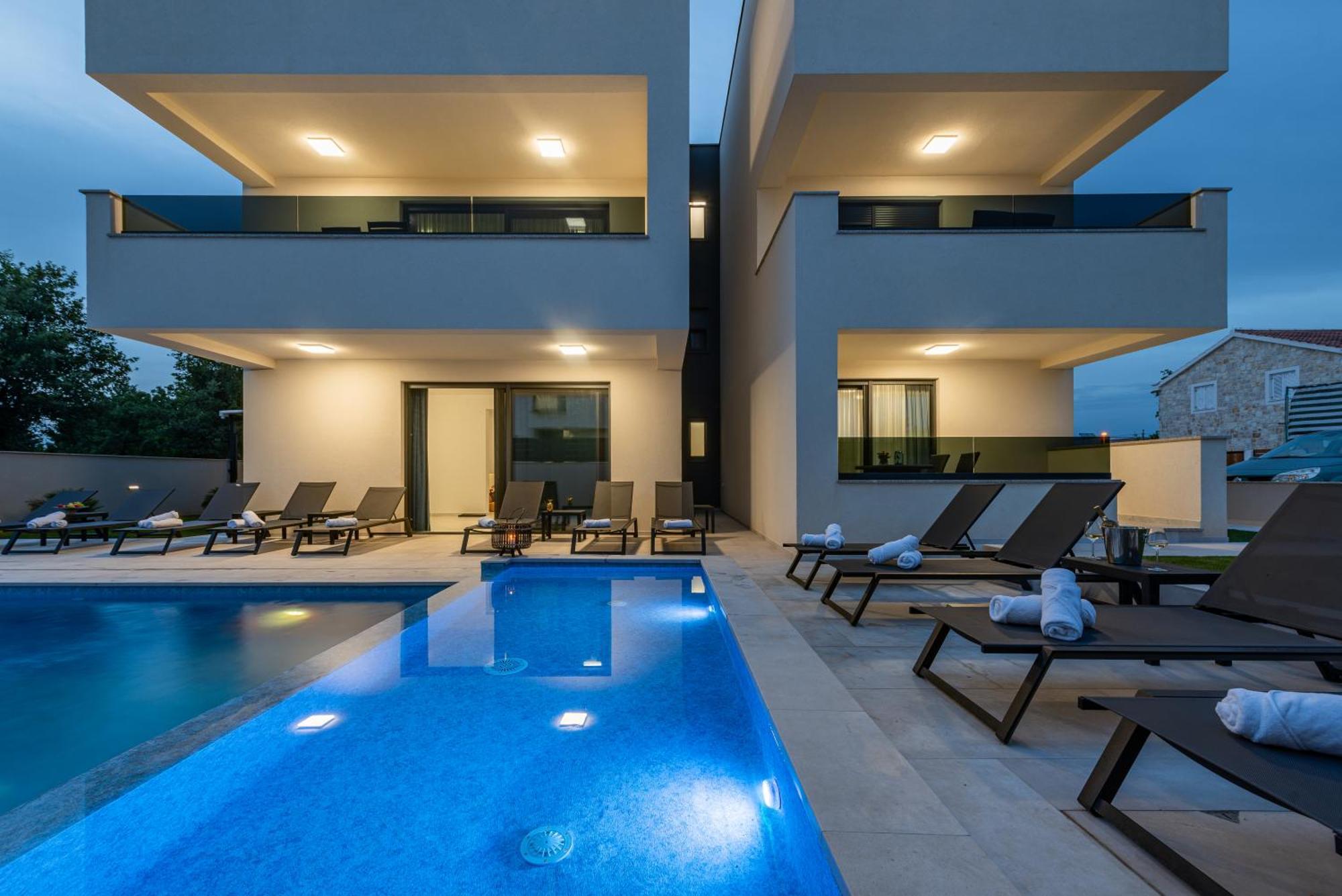Apartments Menalo Elegance Затон Екстер'єр фото