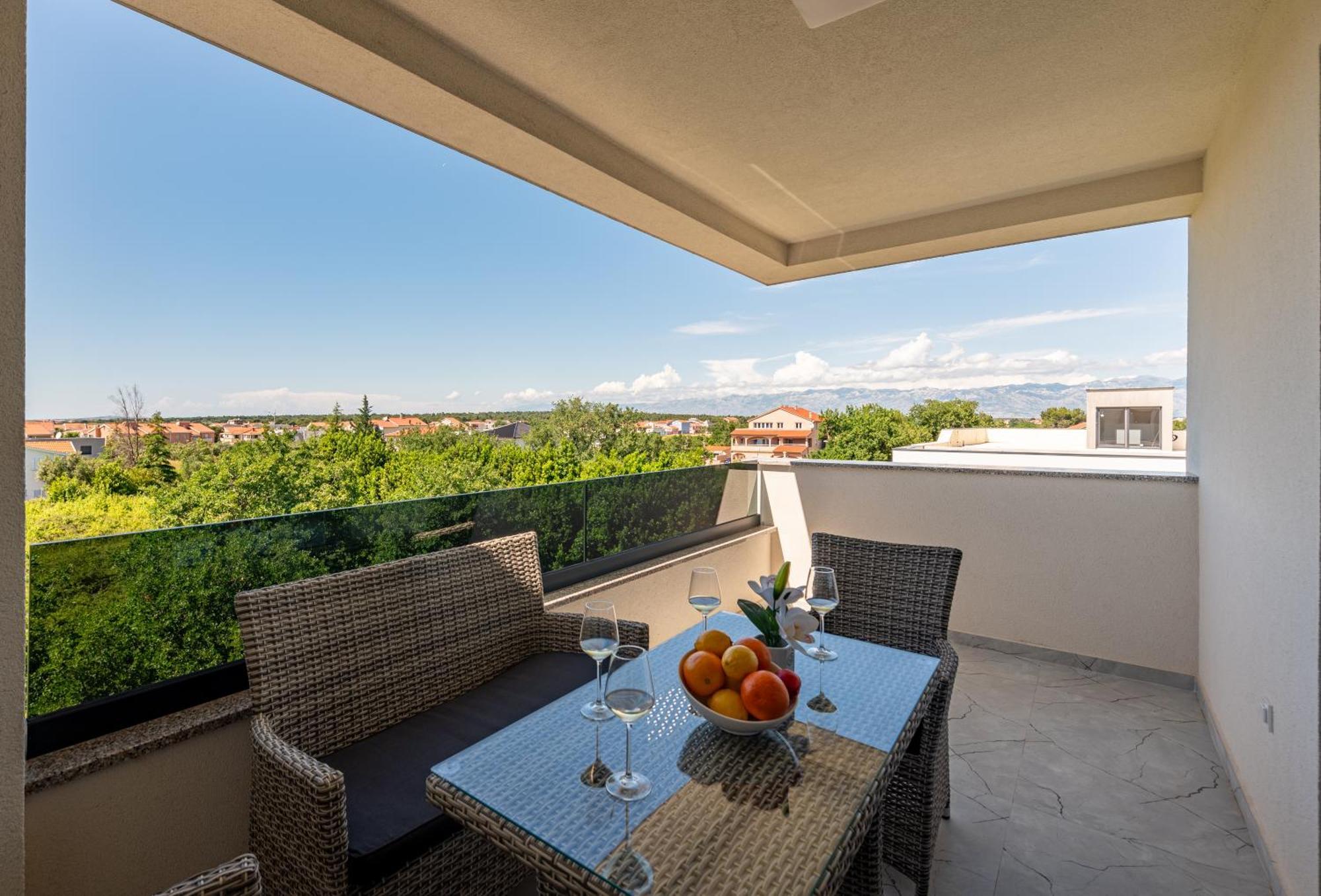 Apartments Menalo Elegance Затон Екстер'єр фото