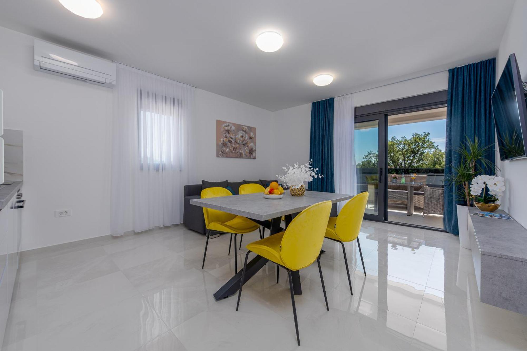 Apartments Menalo Elegance Затон Екстер'єр фото