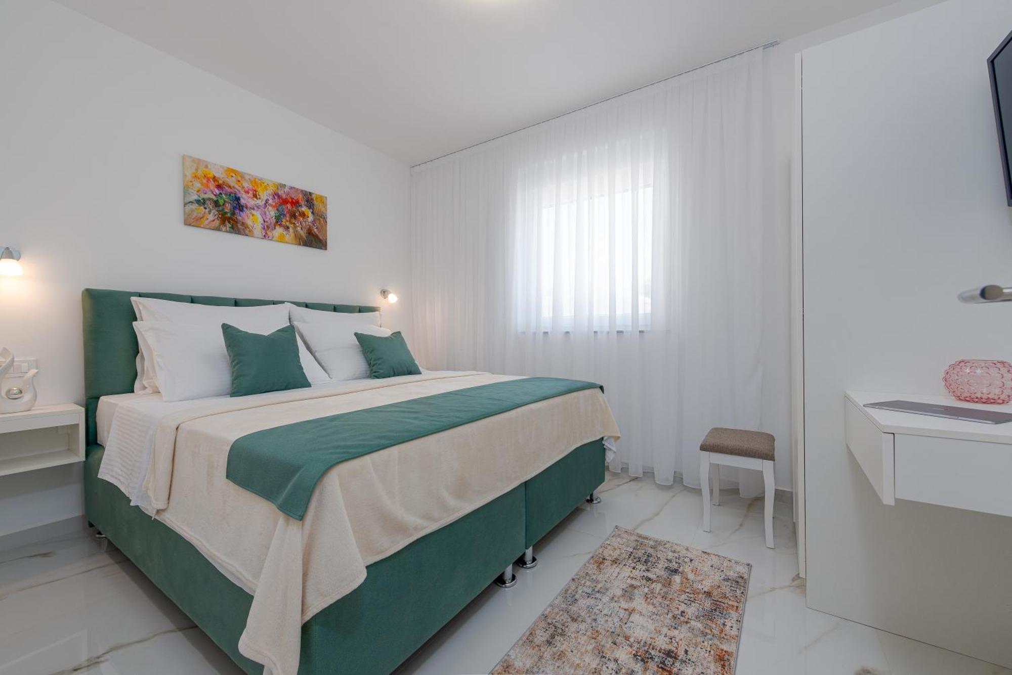 Apartments Menalo Elegance Затон Екстер'єр фото