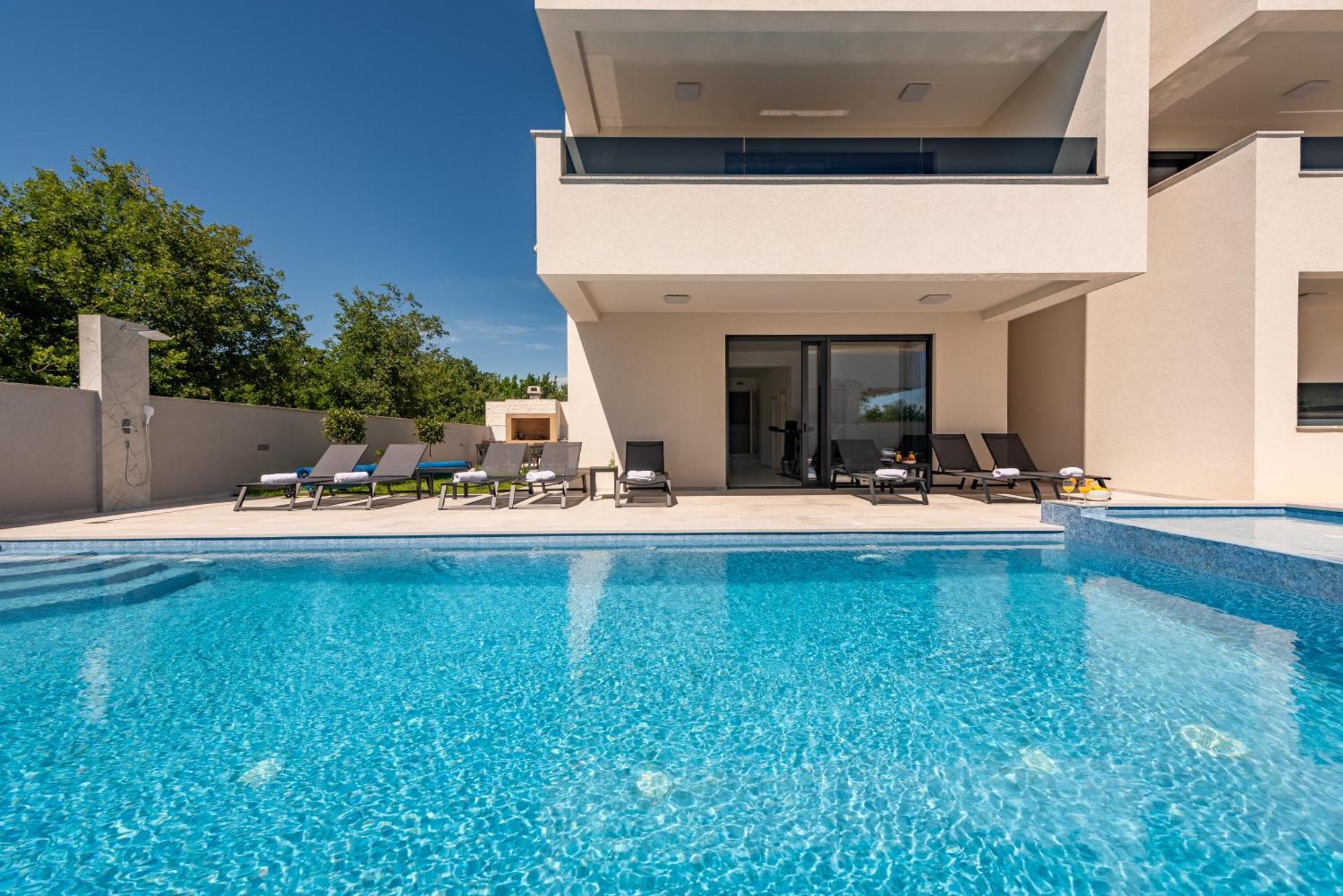 Apartments Menalo Elegance Затон Екстер'єр фото